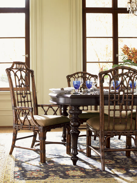 Islands Edge Dining Table