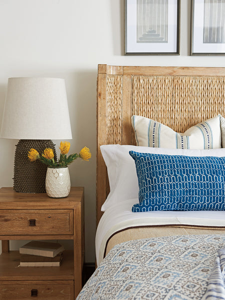 Ivory Coast Woven Bed 5/0 Queen