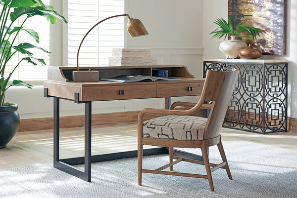 Ackermann Metal Console