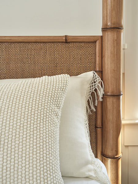 Islandia Canopy Bed 6/6 King