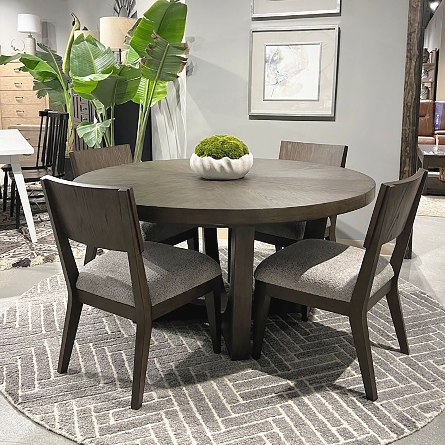 Cascade Falls Opt 5 Piece Pedestal Table Set