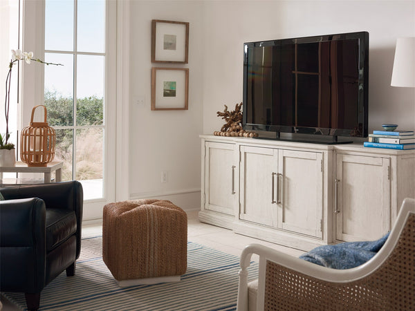 Escape Entertainment Console