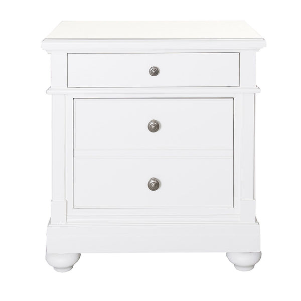 Queen Poster Bed, Dresser & Mirror, Chest