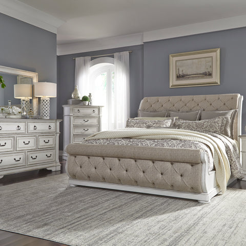 Liberty Furniture 520-BR-QUSLDMC Queen Uph Sleigh Bed, Dresser & Mirror, Chest